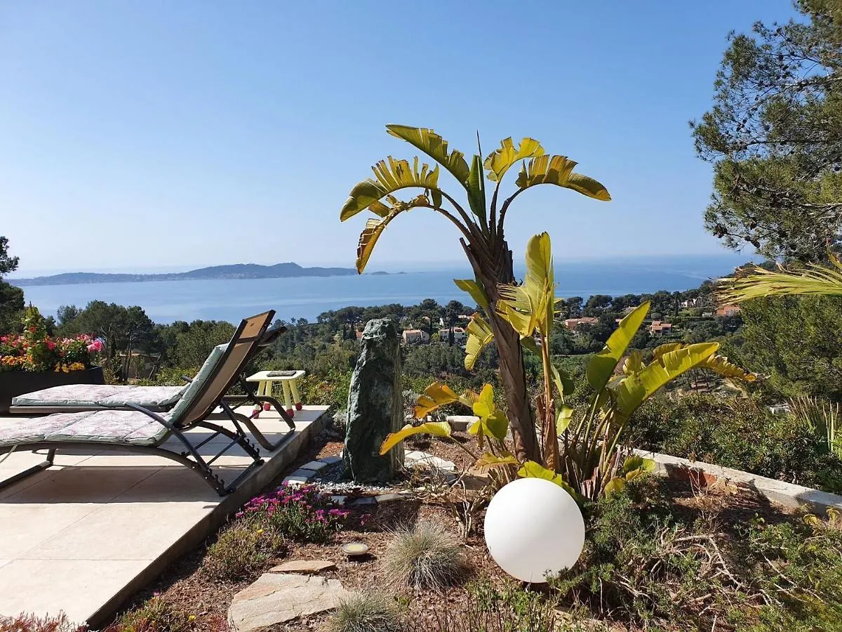Villa Pretty House With Sea View On The Hy Res à Hyères France